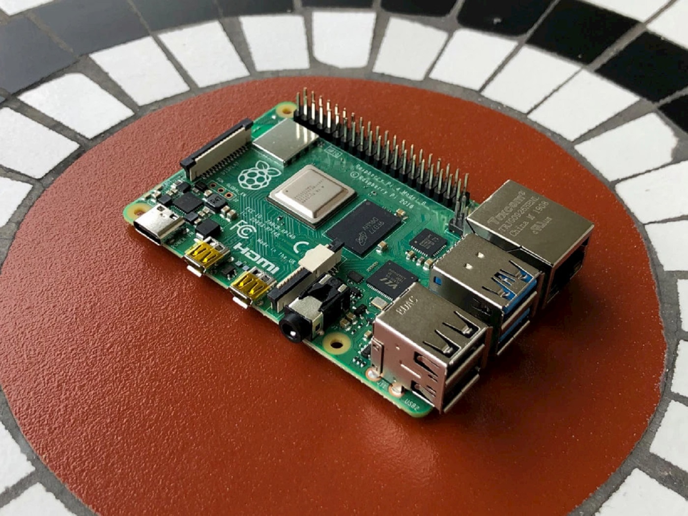 Raspberry Pi 4